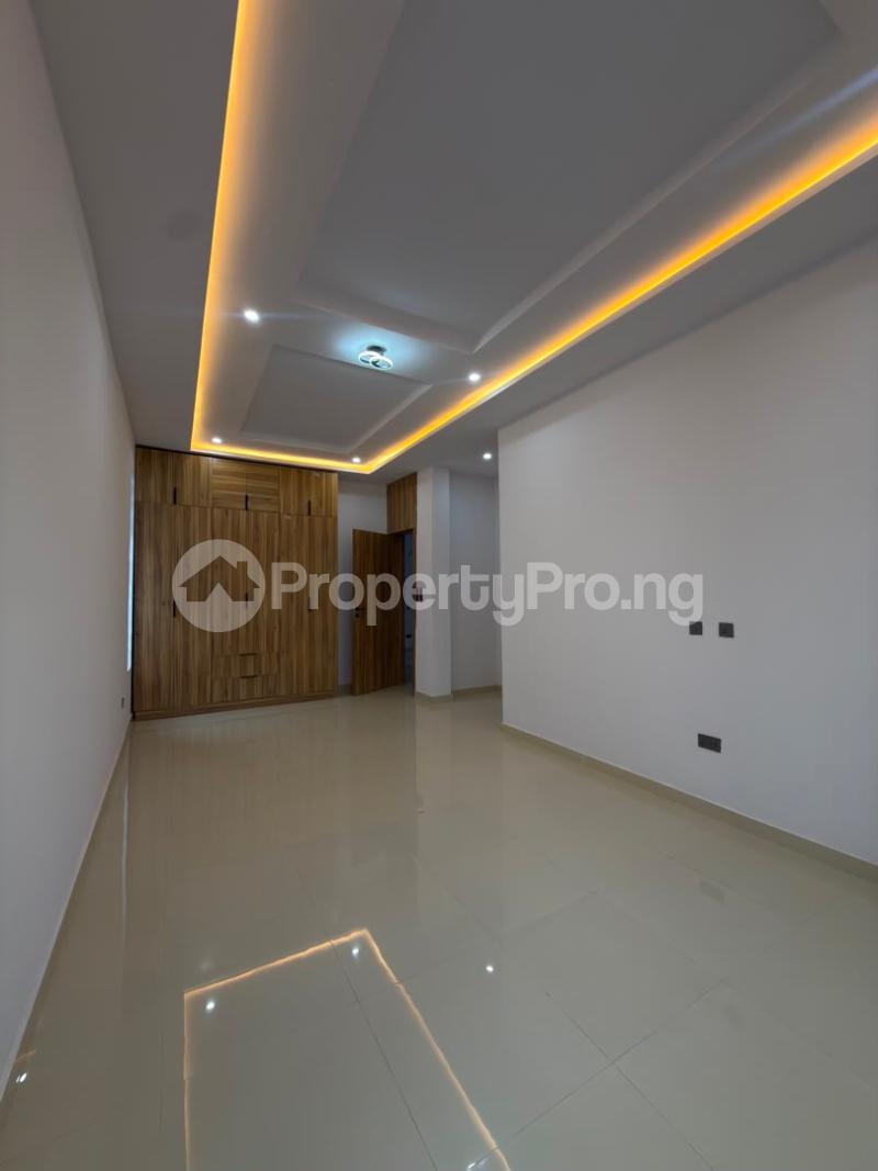 4 bedroom House for sale Alao Akala Way, Akobo, Ibadan. Akobo Ibadan Oyo