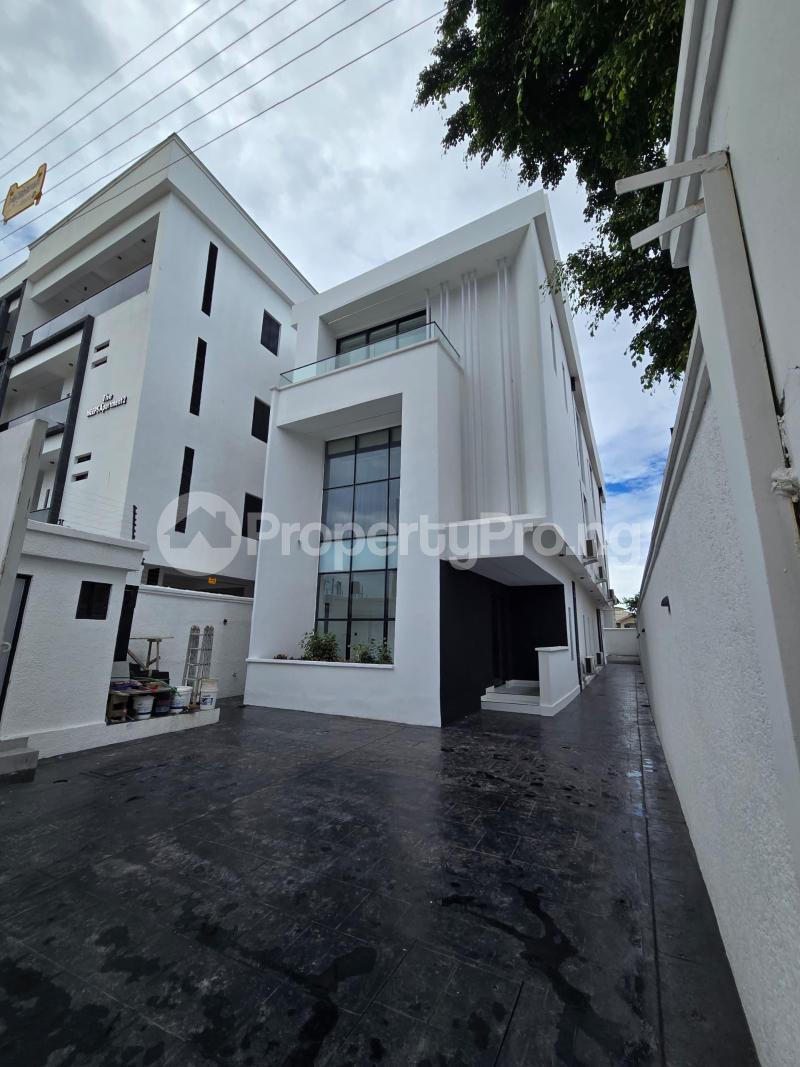4 bedroom House for sale Lekki Phase 1 Lekki Lagos - 0