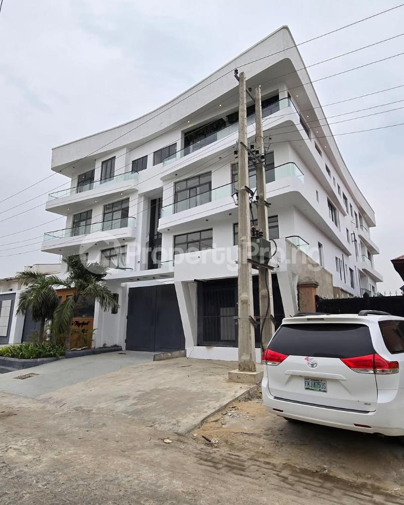 4 bedroom Flat / Apartment for sale Lekki Phase 2 Lekki Lagos
