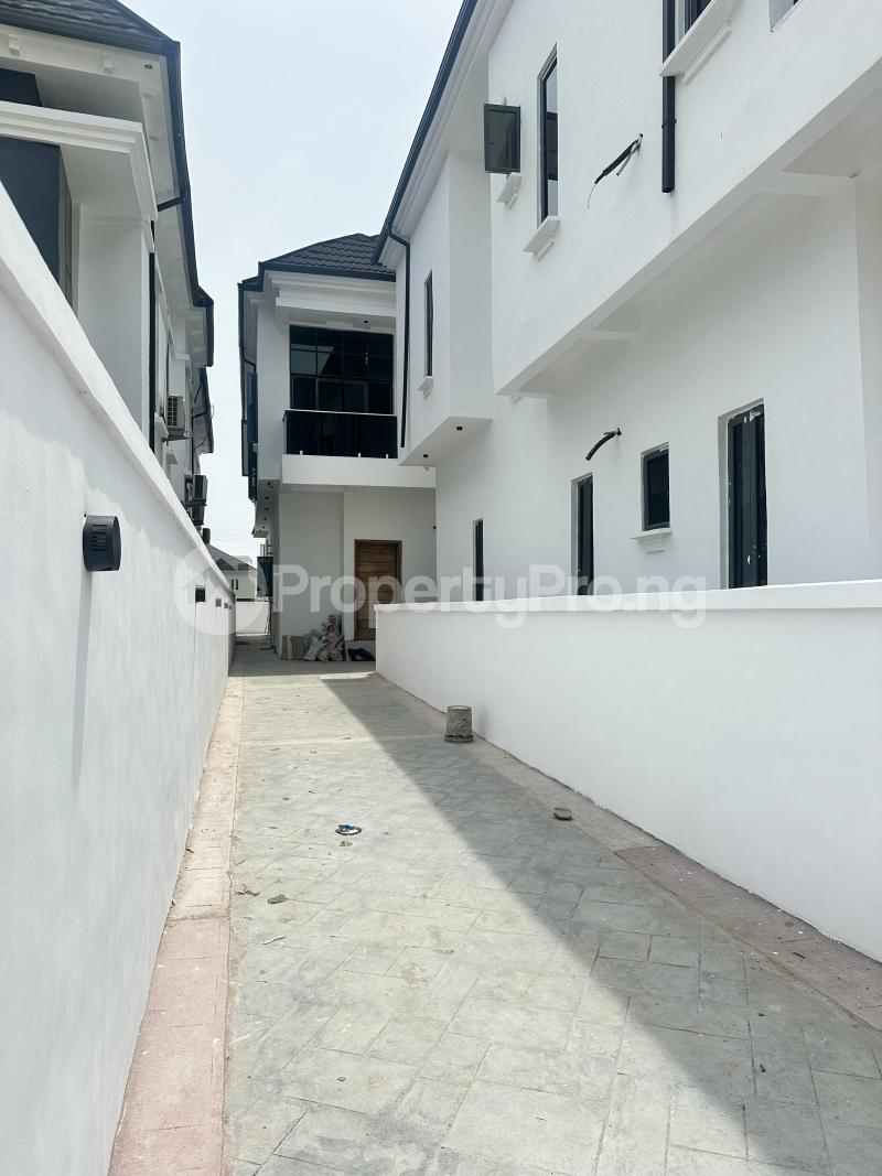 4 bedroom House for sale Osapa london Lekki Lagos