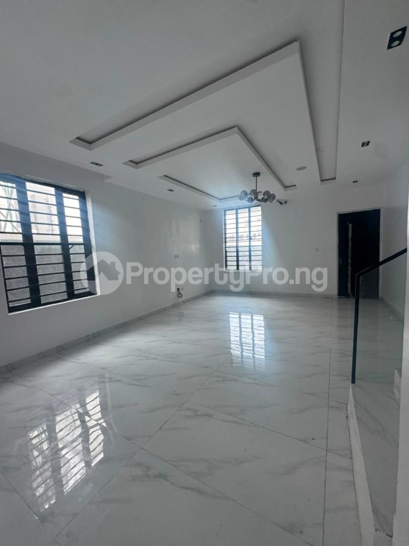 4 bedroom House for sale Chevron Lekki Lagos