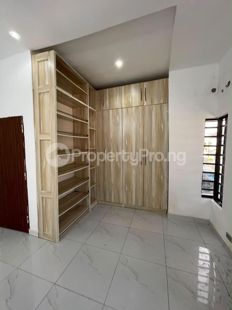 4 bedroom House for sale Chevron Lekki Lagos