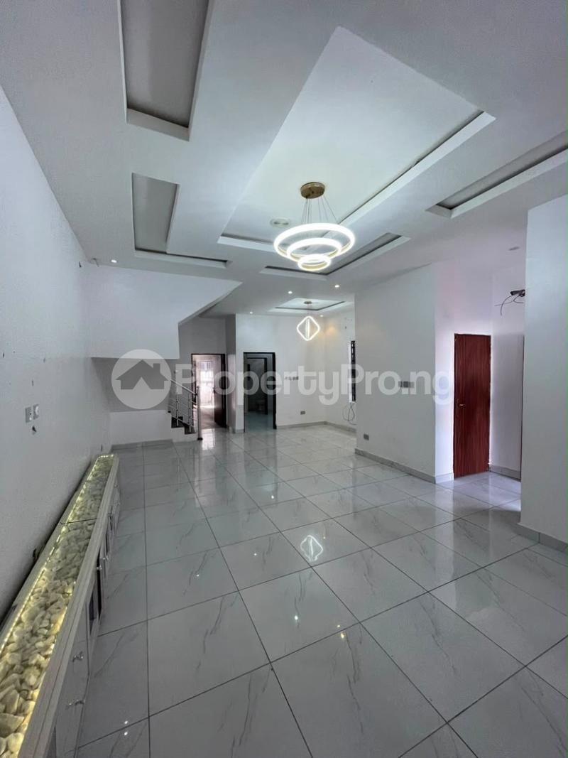 4 bedroom House for sale Chevron Lekki Lagos