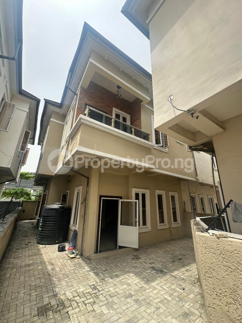 4 bedroom House for sale Chevron Lekki Phase 2 Lekki Lagos