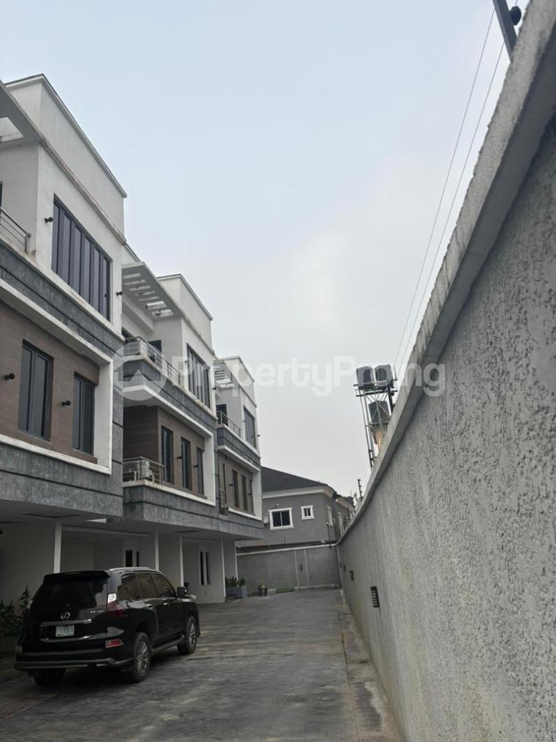 4 bedroom House for rent Ikate, Lekki Phase 1 Lekki Lagos