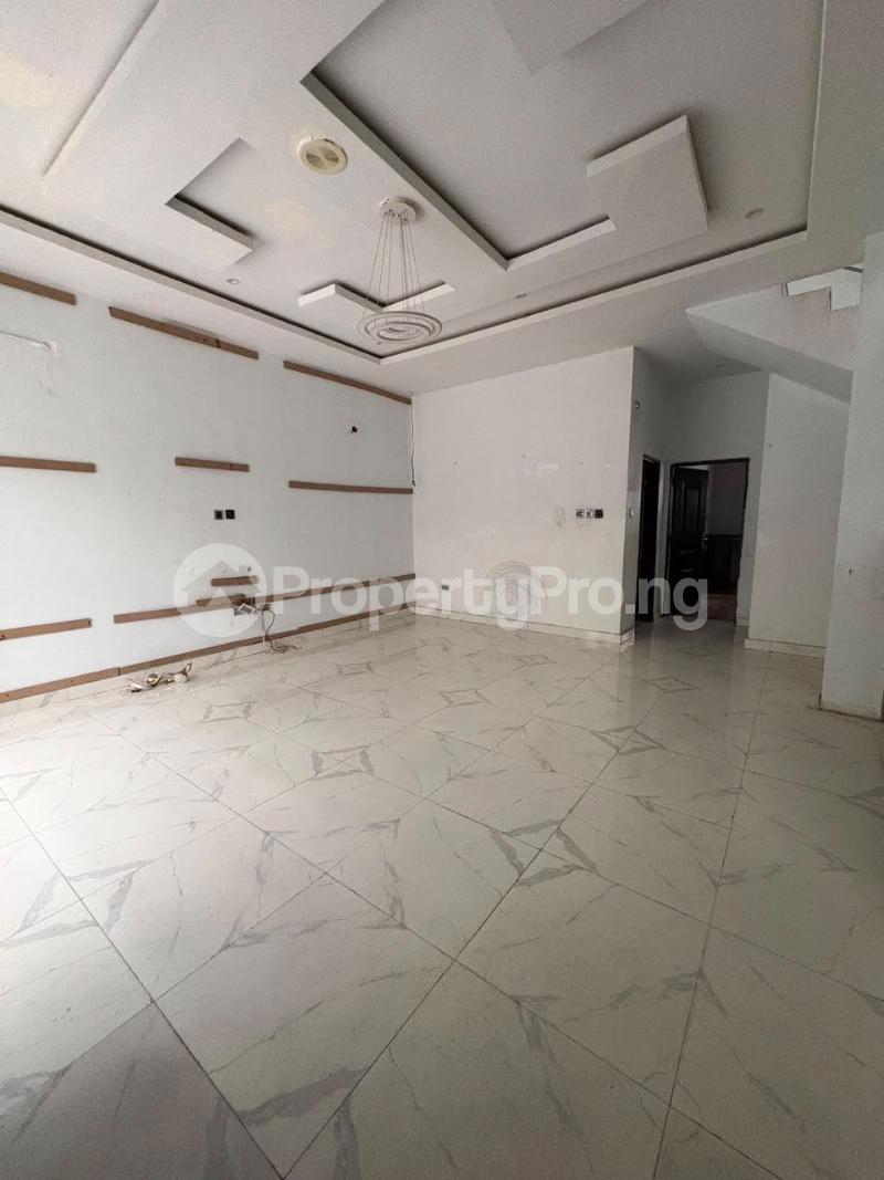 4 bedroom House for rent Thomas Estate Ajah Lagos