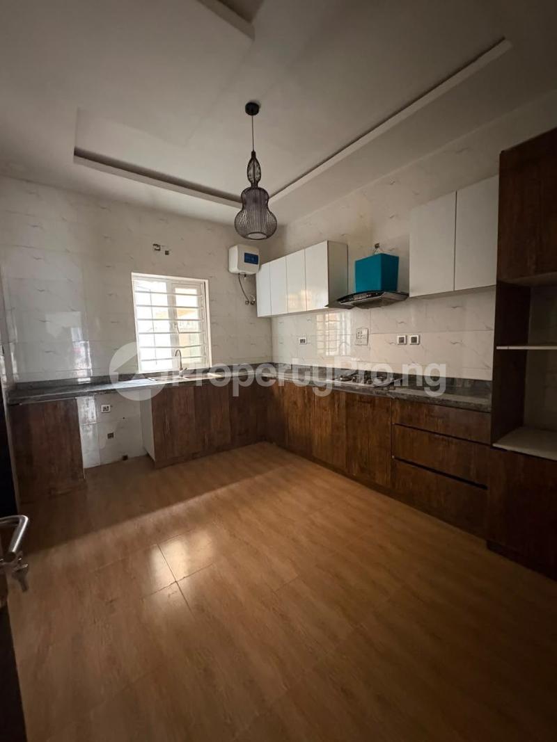 4 bedroom House for rent Thomas Estate Ajah Lagos