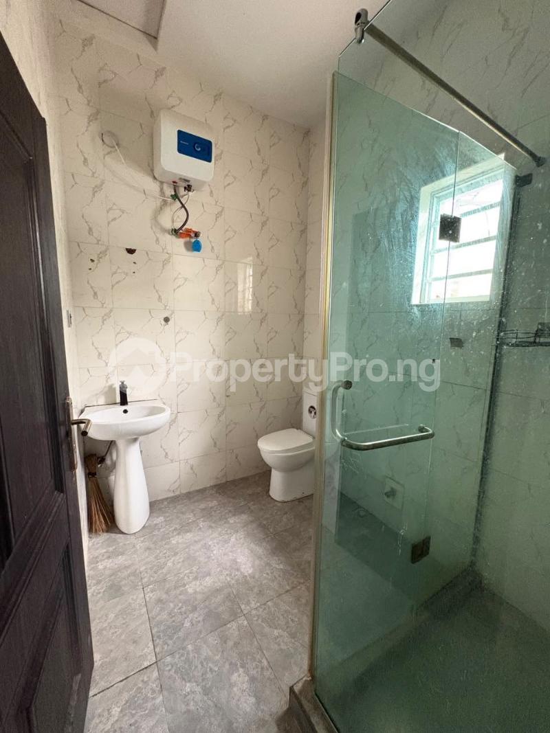 4 bedroom House for rent Thomas Estate Ajah Lagos