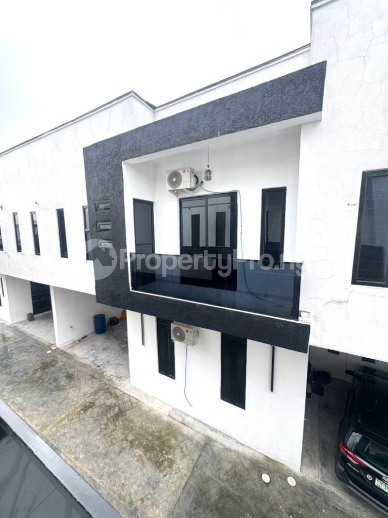 4 bedroom House for rent Abraham Adesanya Ajah Lagos