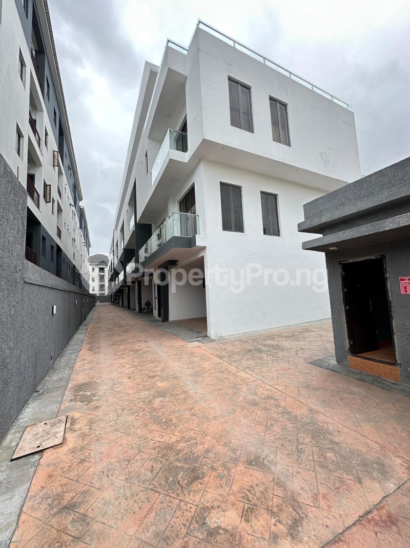 4 bedroom House for sale ONIRU Victoria Island Lagos