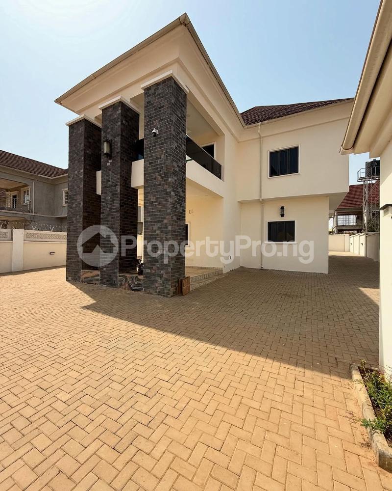 4 bedroom House for sale Dakwo Abuja