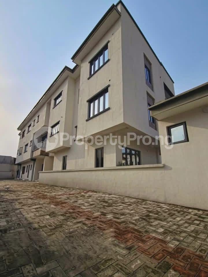 4 bedroom House for sale Maryland Lagos