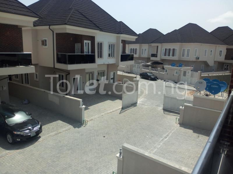 4 bedroom House for sale Orchid Hotel Road chevron Lekki Lagos