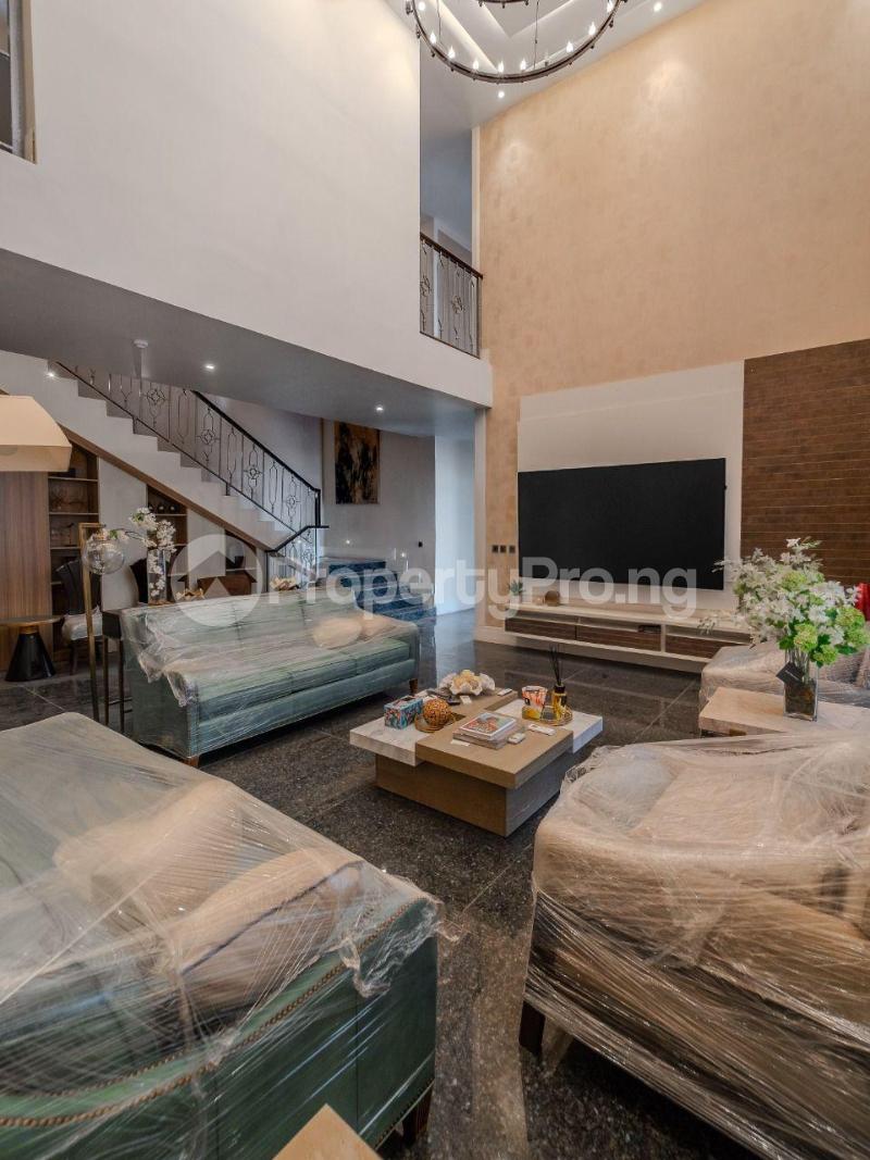 5 bedroom House for sale Pinnock Beach Estate Osapa london Lekki Lagos