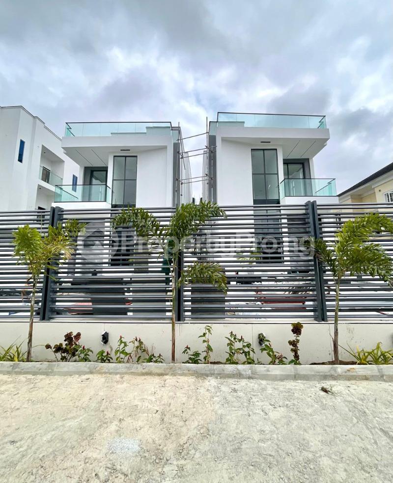 5 bedroom House for sale 2nd Toll Gate Lekki Phase 2 Lekki Lagos