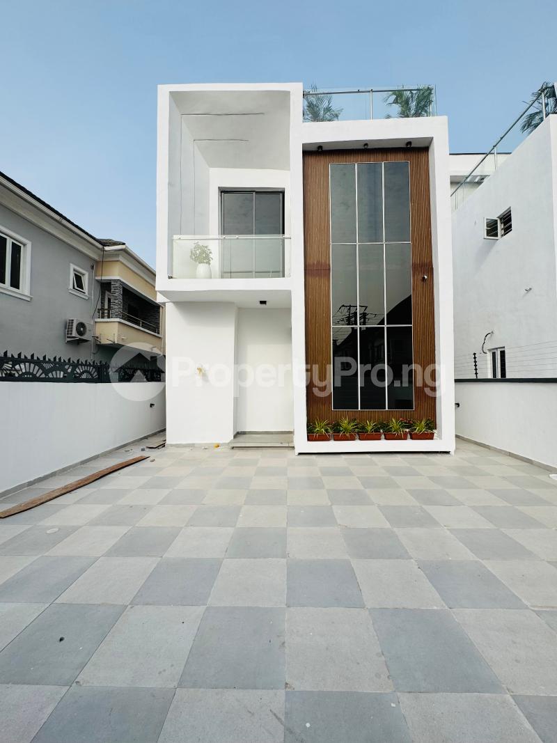 5 bedroom House for sale Chevron Lekki Lagos