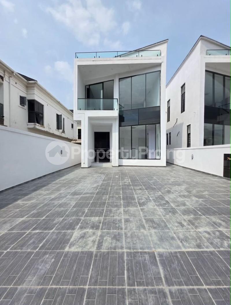 5 bedroom House for rent Ikota Lekki Lagos