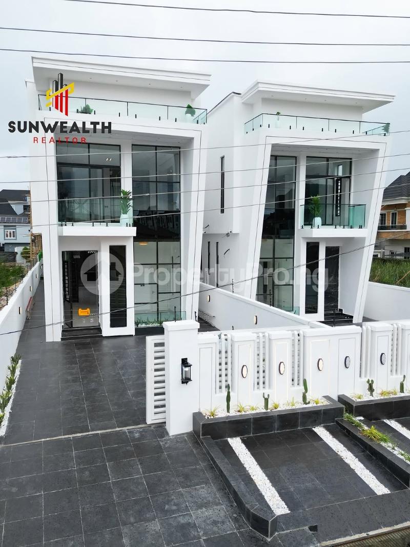 5 bedroom House for sale 2nd Tollgate chevron Lekki Lagos