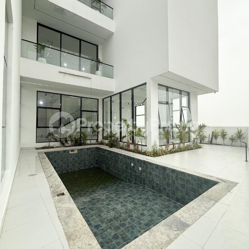 5 bedroom House for sale Osapa london Lekki Lagos