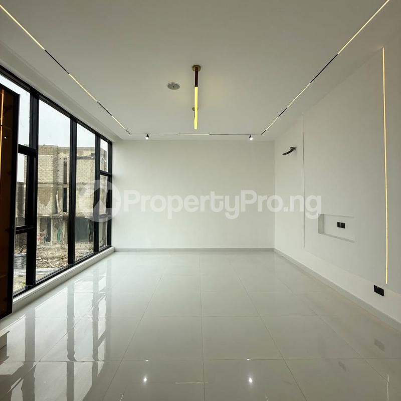 5 bedroom House for sale Osapa london Lekki Lagos