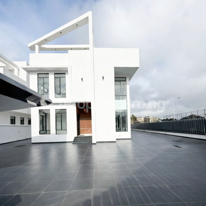 5 bedroom House for sale Estate Osapa london Lekki Lagos