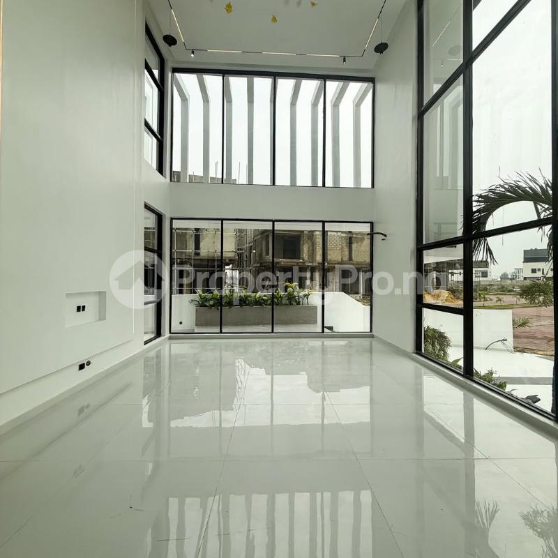 5 bedroom House for sale Osapa london Lekki Lagos
