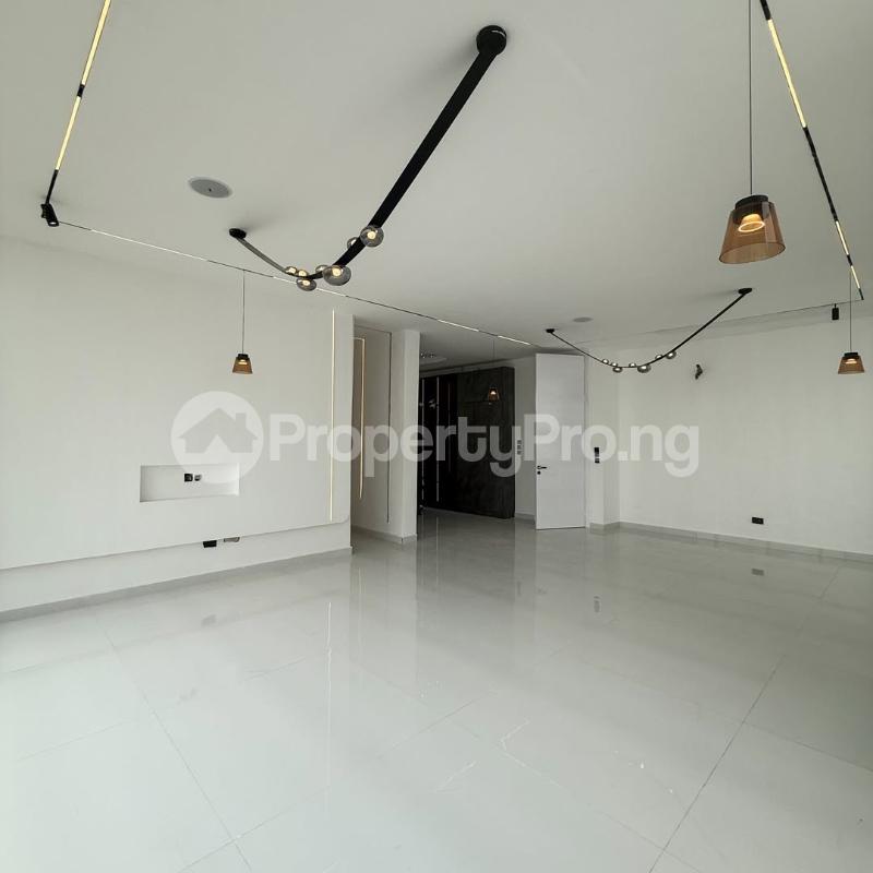 5 bedroom House for sale Osapa london Lekki Lagos