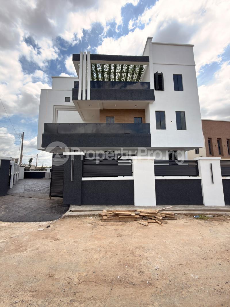 5 bedroom House for sale Akobo Ibadan Oyo