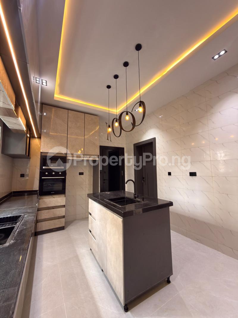 5 bedroom House for sale Akobo Ibadan Oyo