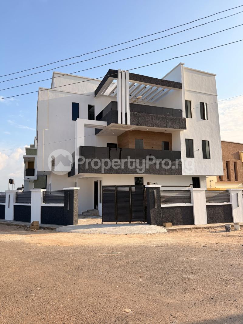 5 bedroom House for sale Akobo Ibadan Oyo