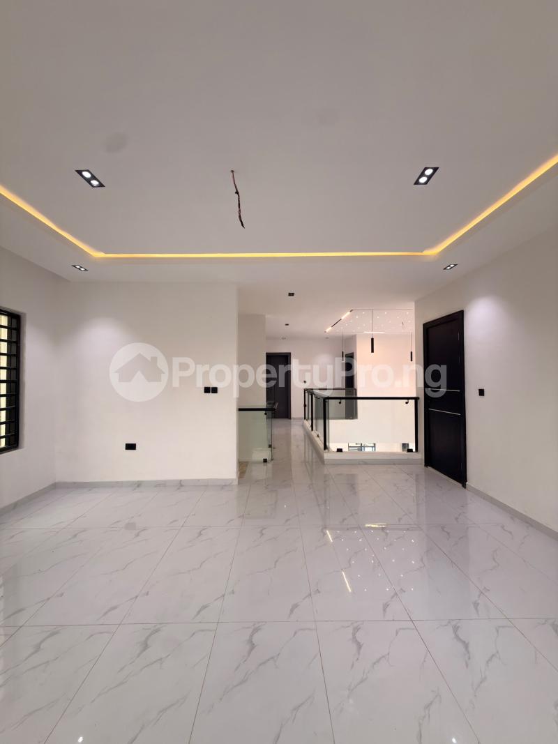 5 bedroom House for sale Akobo Ibadan Oyo