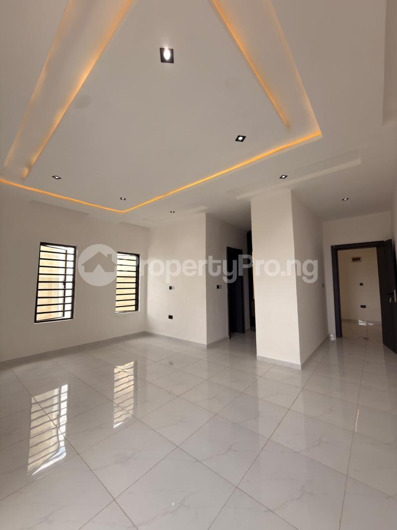 5 bedroom House for sale Akobo Ibadan Oyo