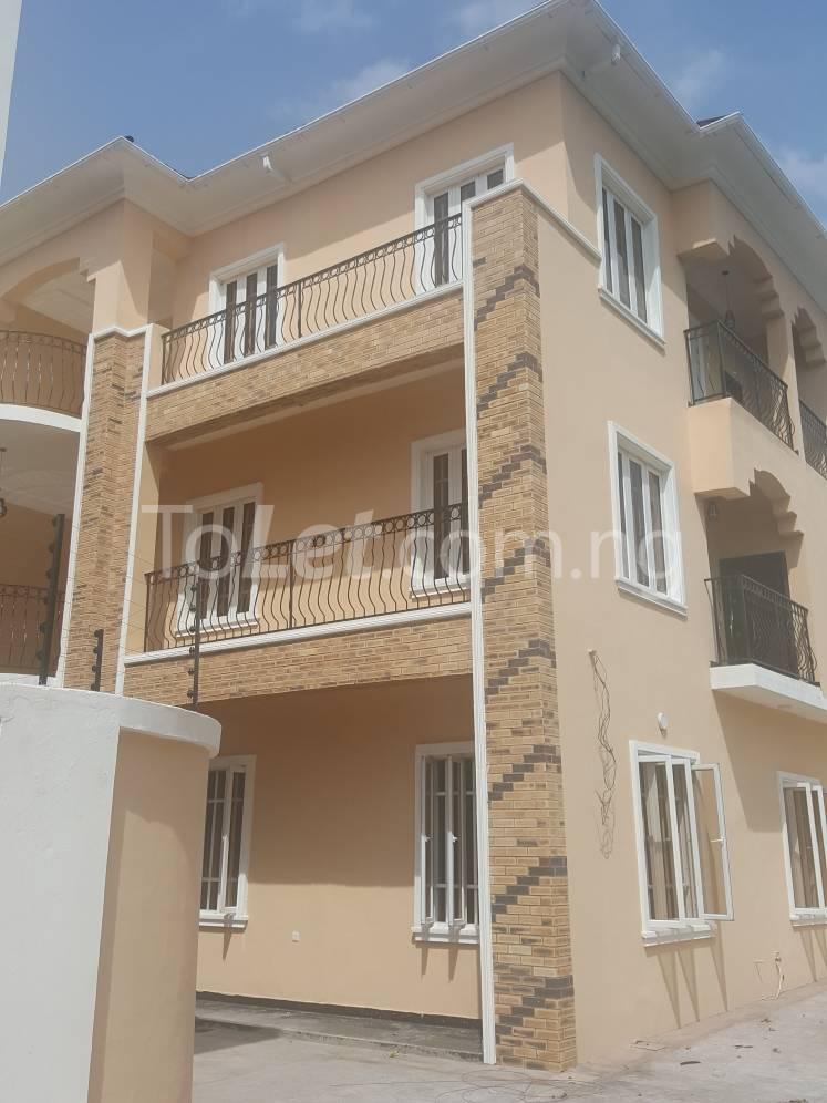 5 bedroom Flat / Apartment for sale   Adeniyi Jones Ikeja Lagos