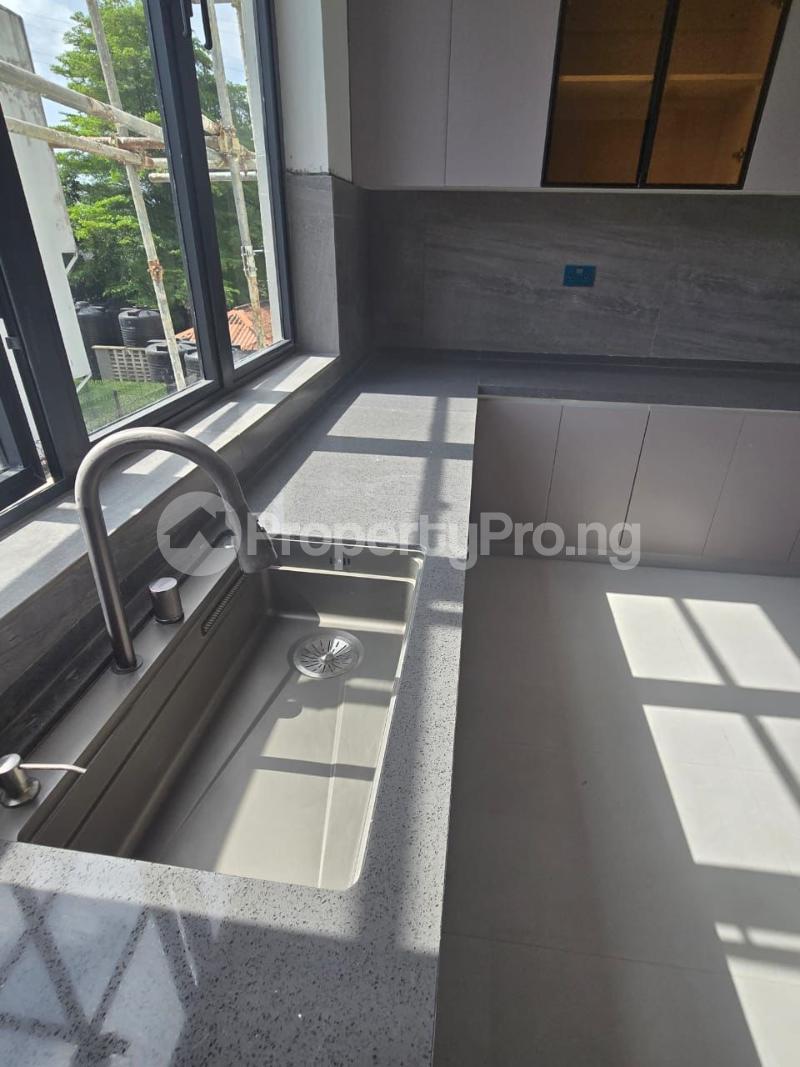 6 bedroom House for rent Banana Island Ikoyi Lagos
