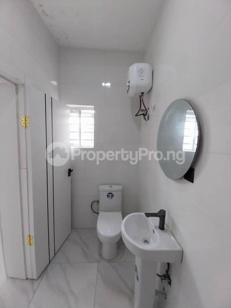 6 bedroom House for sale Chevron Lekki Lagos