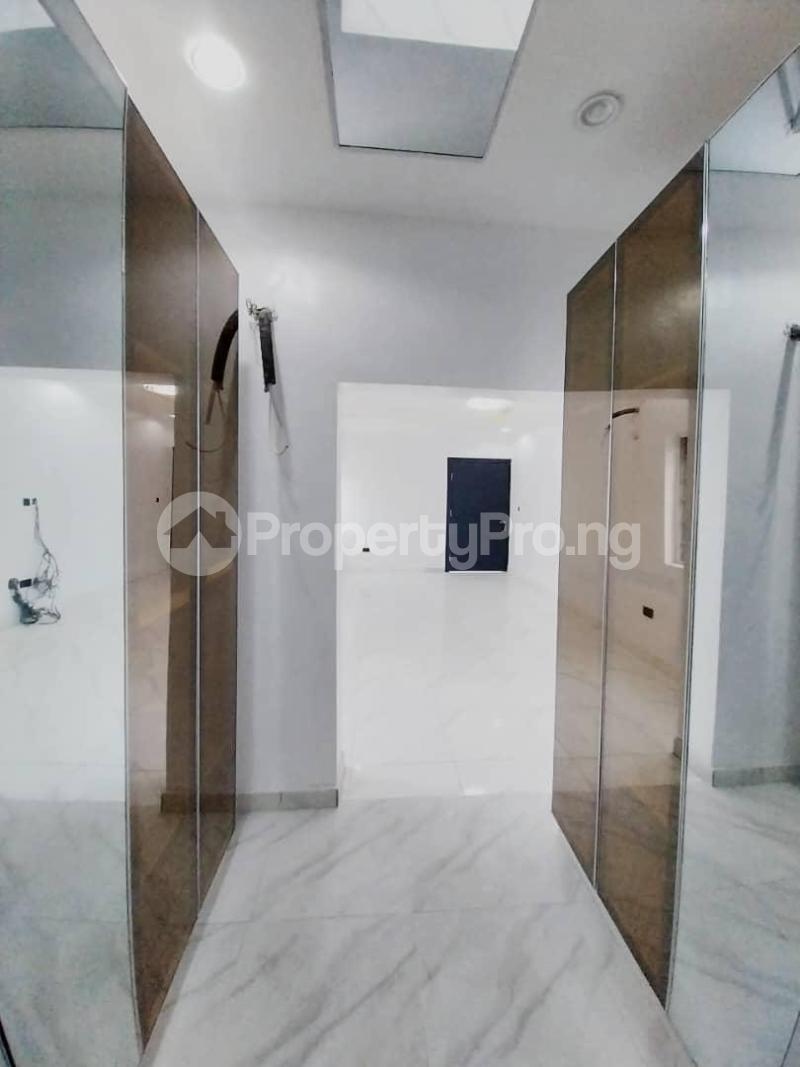 6 bedroom House for sale Chevron Lekki Lagos