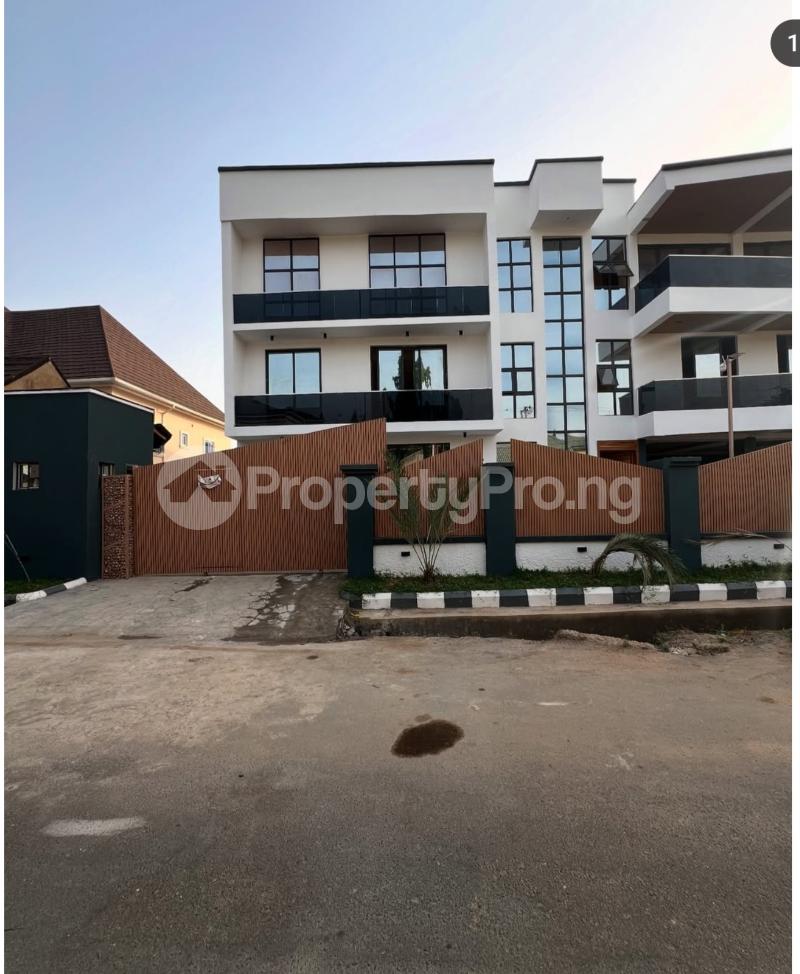 4 bedroom House for sale Gwarinpa Abuja