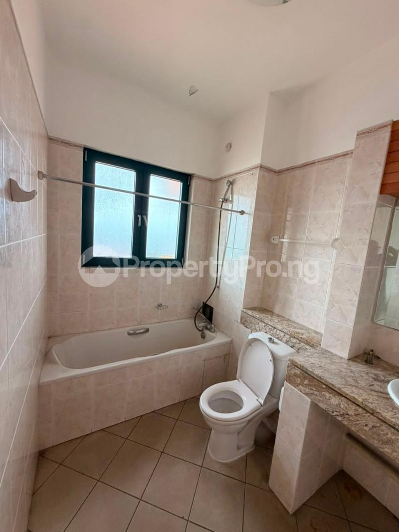 4 bedroom Flat / Apartment for sale Ozumba Mbadiwe Victoria Island Lagos
