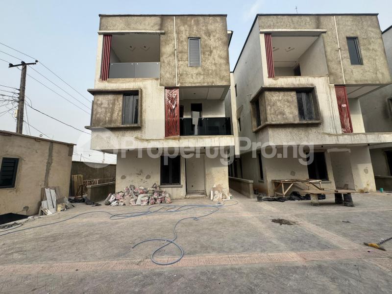 4 bedroom House for sale Secured Environment Behind Dideolu Estate, Ifako-ogba Ogba Lagos