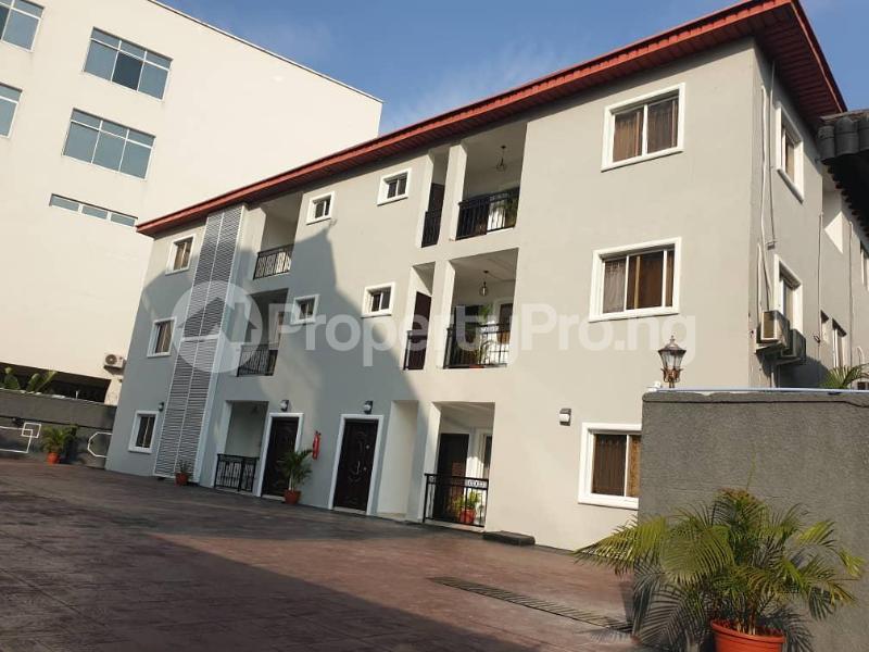3 bedroom Flat / Apartment for rent Adeola Odeku Victoria Island Lagos