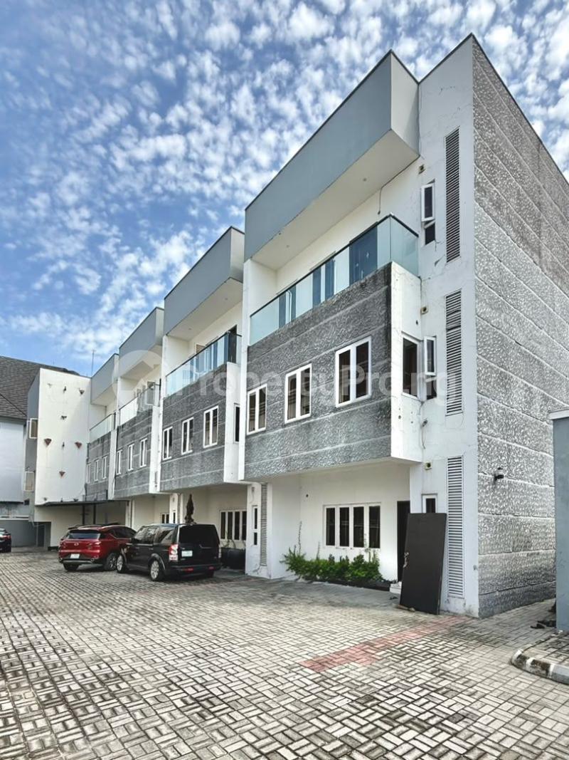 4 bedroom House for rent Ikate Lekki Lagos