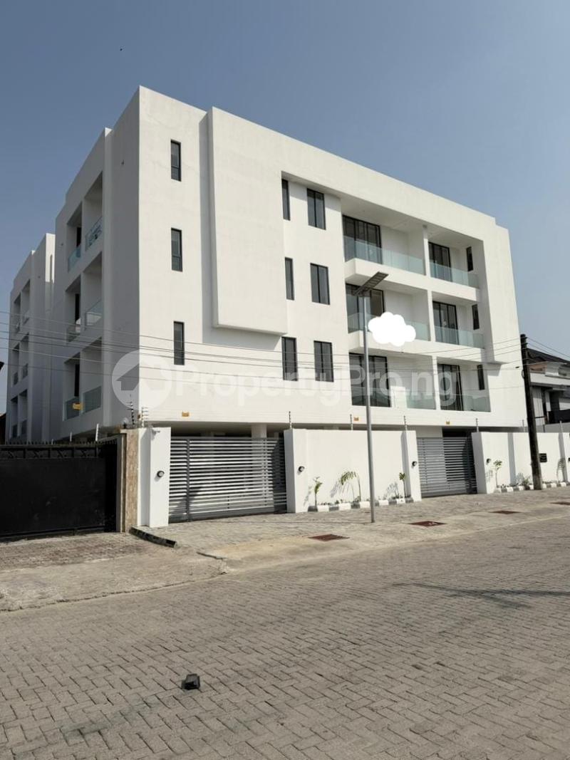 Flat / Apartment for sale By Pinnacle Filling Station, The Road To Oniru & Vi Lekki Phase 1 Lekki Lagos