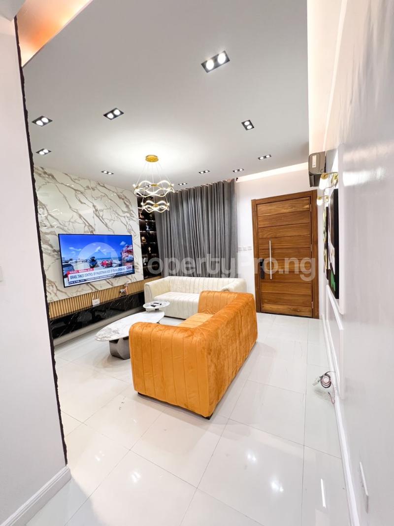 2 bedroom House for shortlet ONIRU Victoria Island Lagos