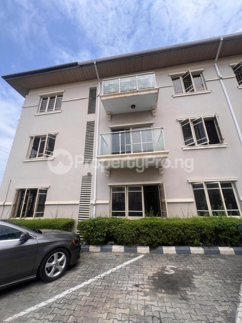 3 bedroom Flat / Apartment for rent Lekki Lagos