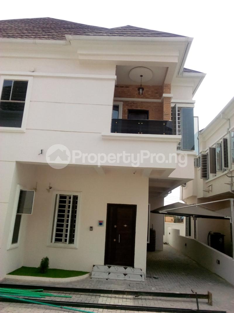 4 Bedroom House in Ologolo Lekki Lagos House for sale in lekki House in lekki 4 Bedroom