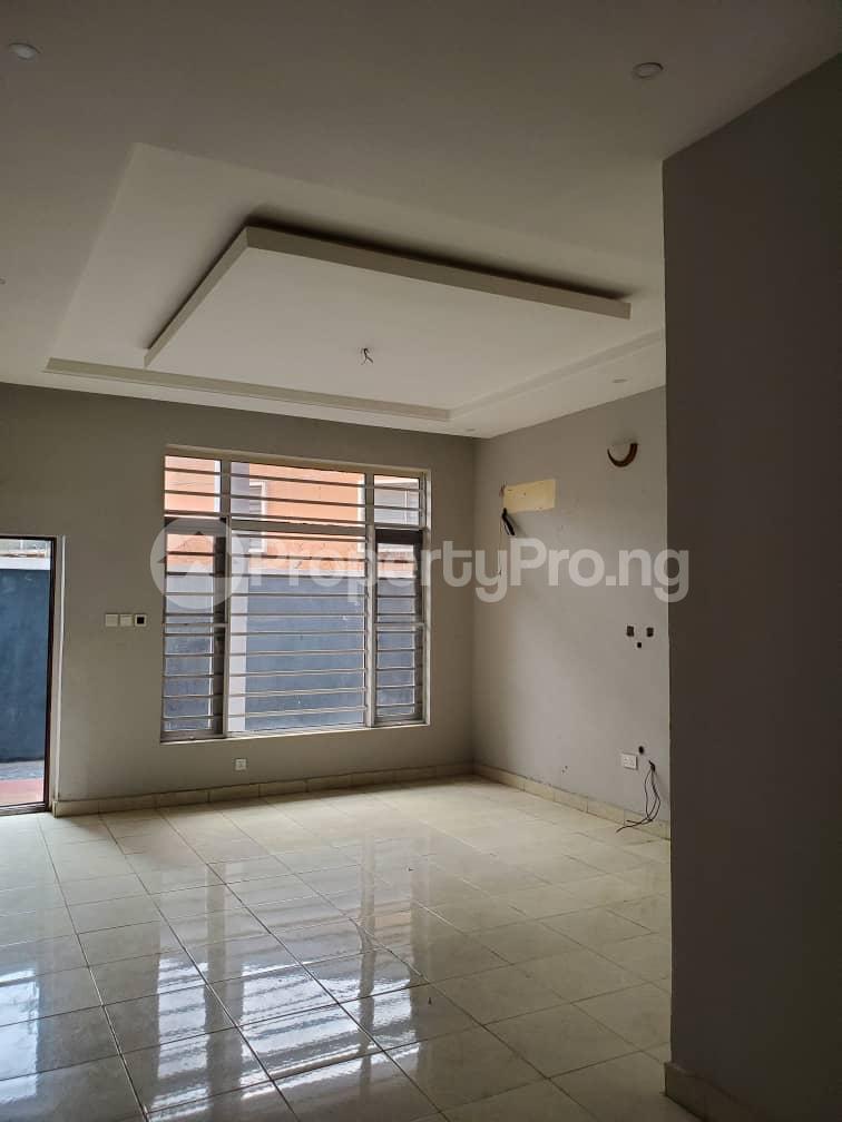 2 bedroom Flat / Apartment for rent Adelabu Surulere Lagos