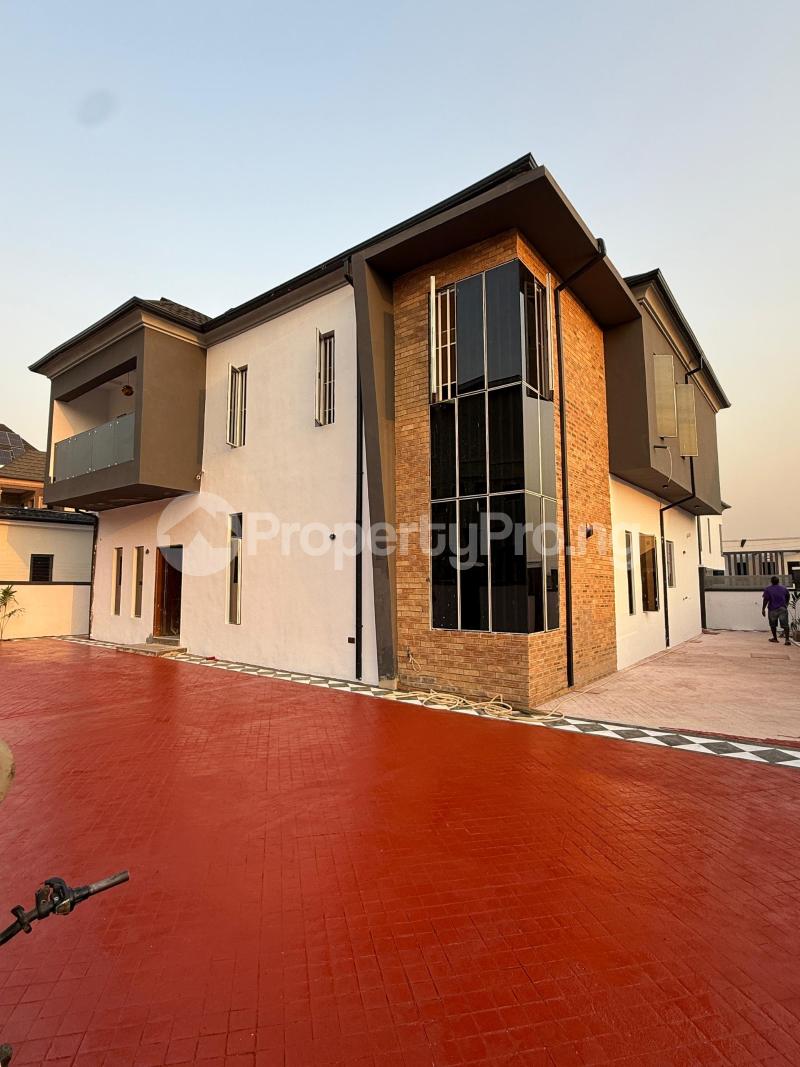 5 bedroom House for sale Carlton Gate Estate Akobo Ibadan Oyo