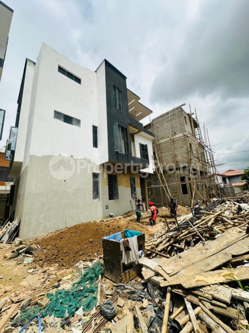 4 bedroom House for sale Magodo Kosofe/Ikosi Lagos