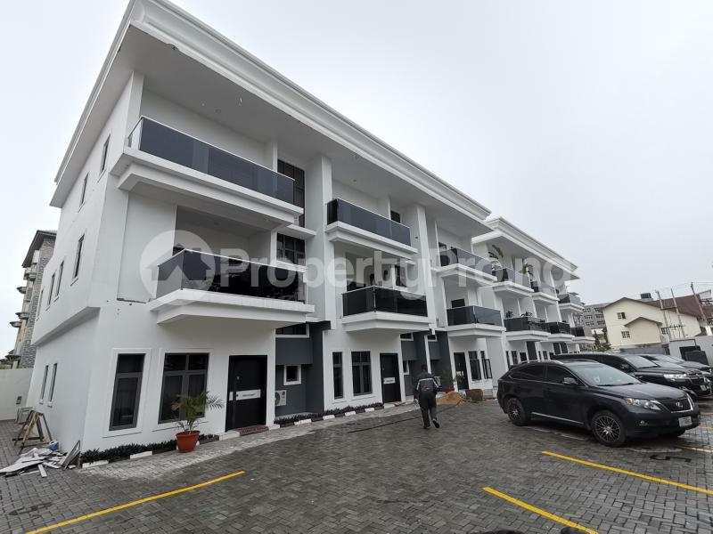 4 bedroom House for sale Gated Estate Victoria Island Lagos
