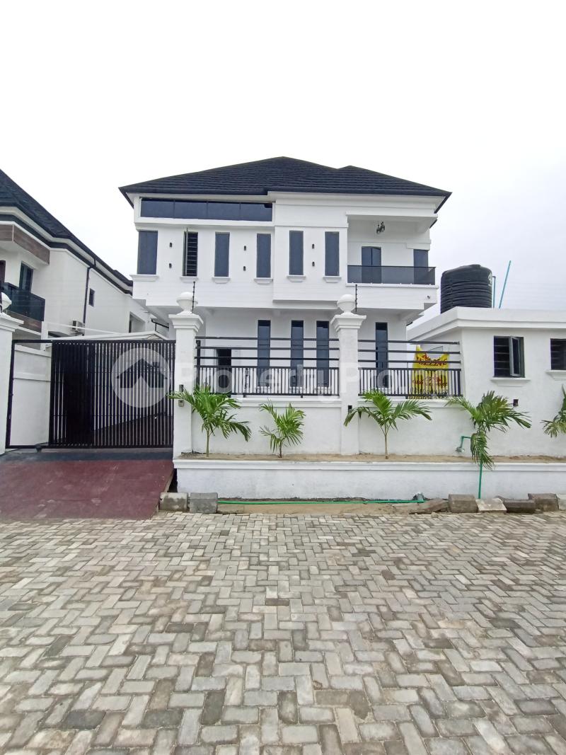 5 bedroom House for sale Off Chevron Drive, Gated Estate chevron Lekki Lagos